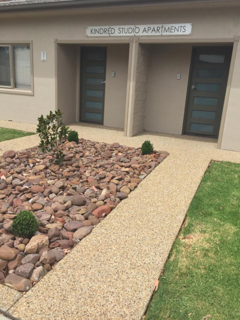 Kindred Studio Apartments Leeton エクステリア 写真
